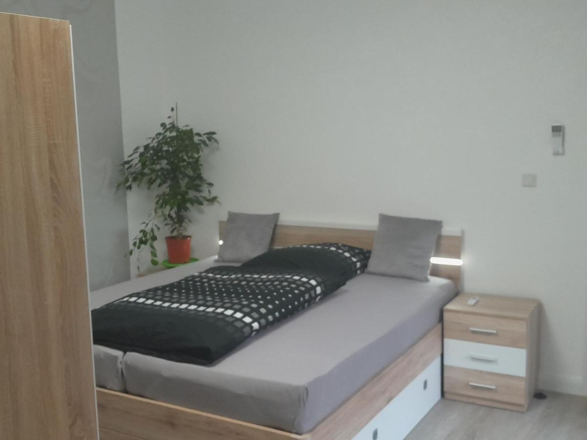 Appartment Hochpaterre Springe Exterior foto